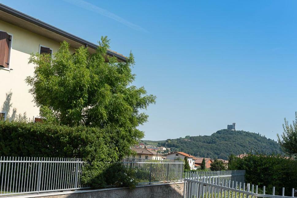 דירות Illasi La Bella Casa Di Roberta מראה חיצוני תמונה